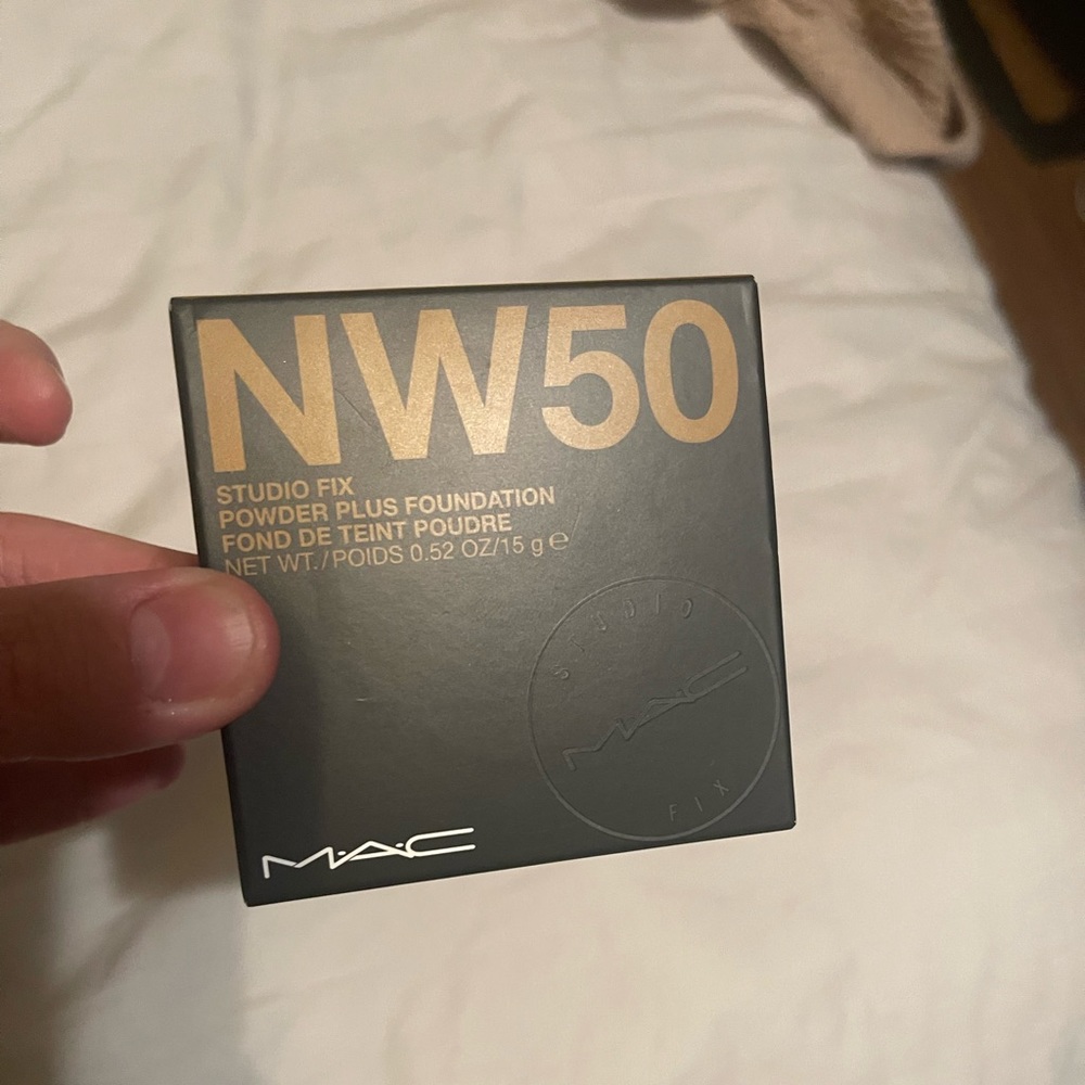 MAC NW50 studio fix powder plus foundation